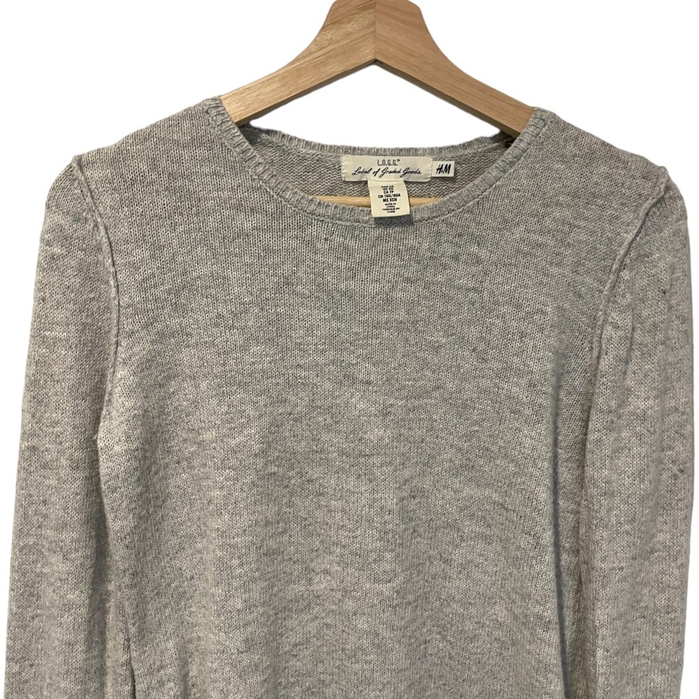 H&M Light Grey Crew Neck Sweater Size XS
